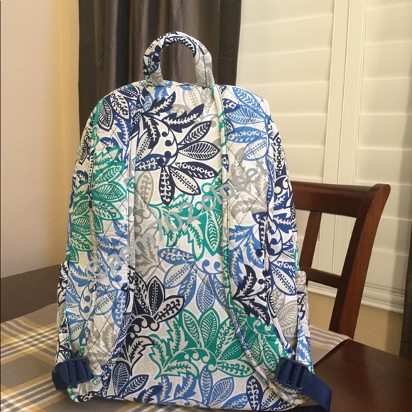 NWT VERA BRADLEY ESSENTIAL BACKPACK - Picture 3 of 5
